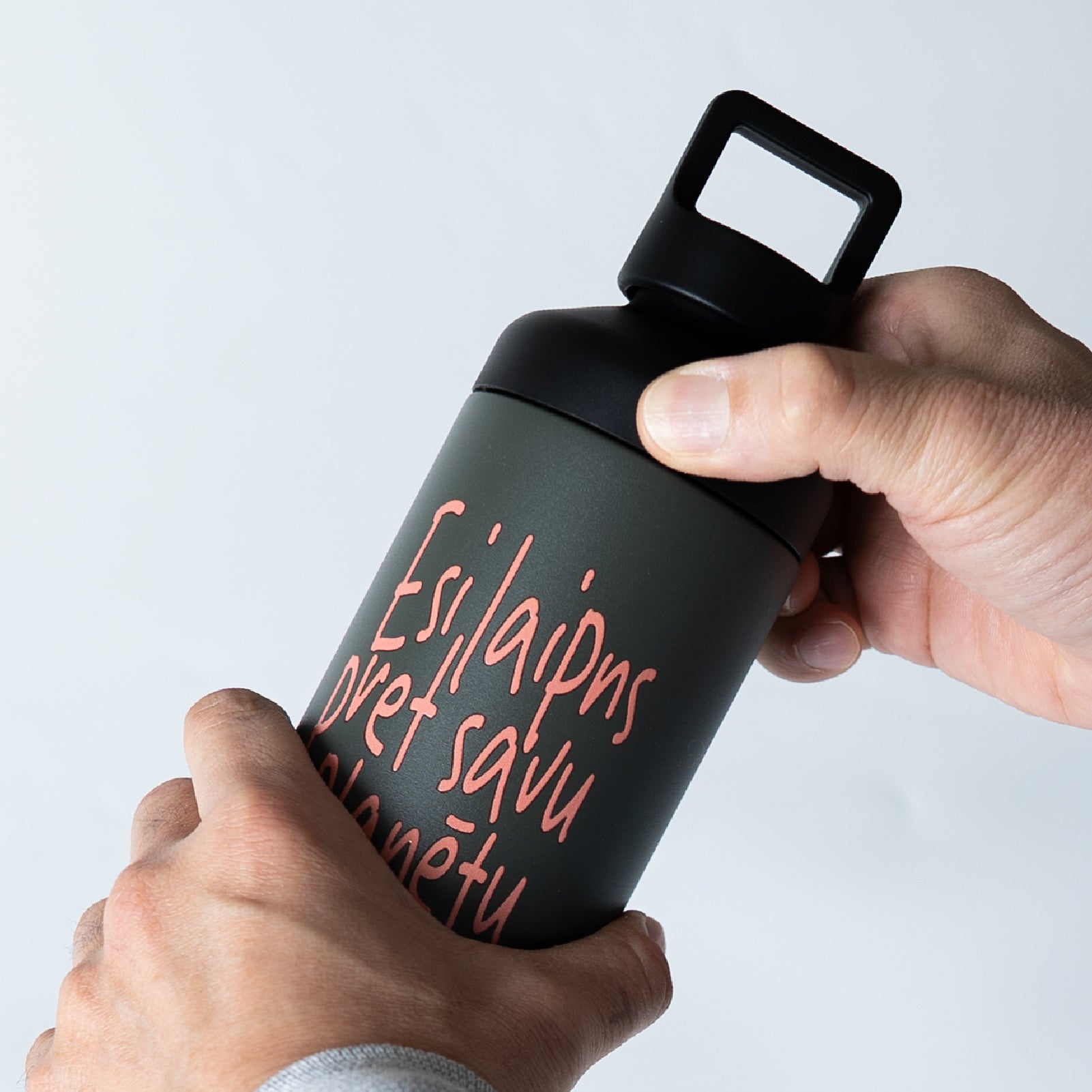 LOV × grindlodge ボトル DOUBLE LID THERMO BOTTLE 500 – VETLER